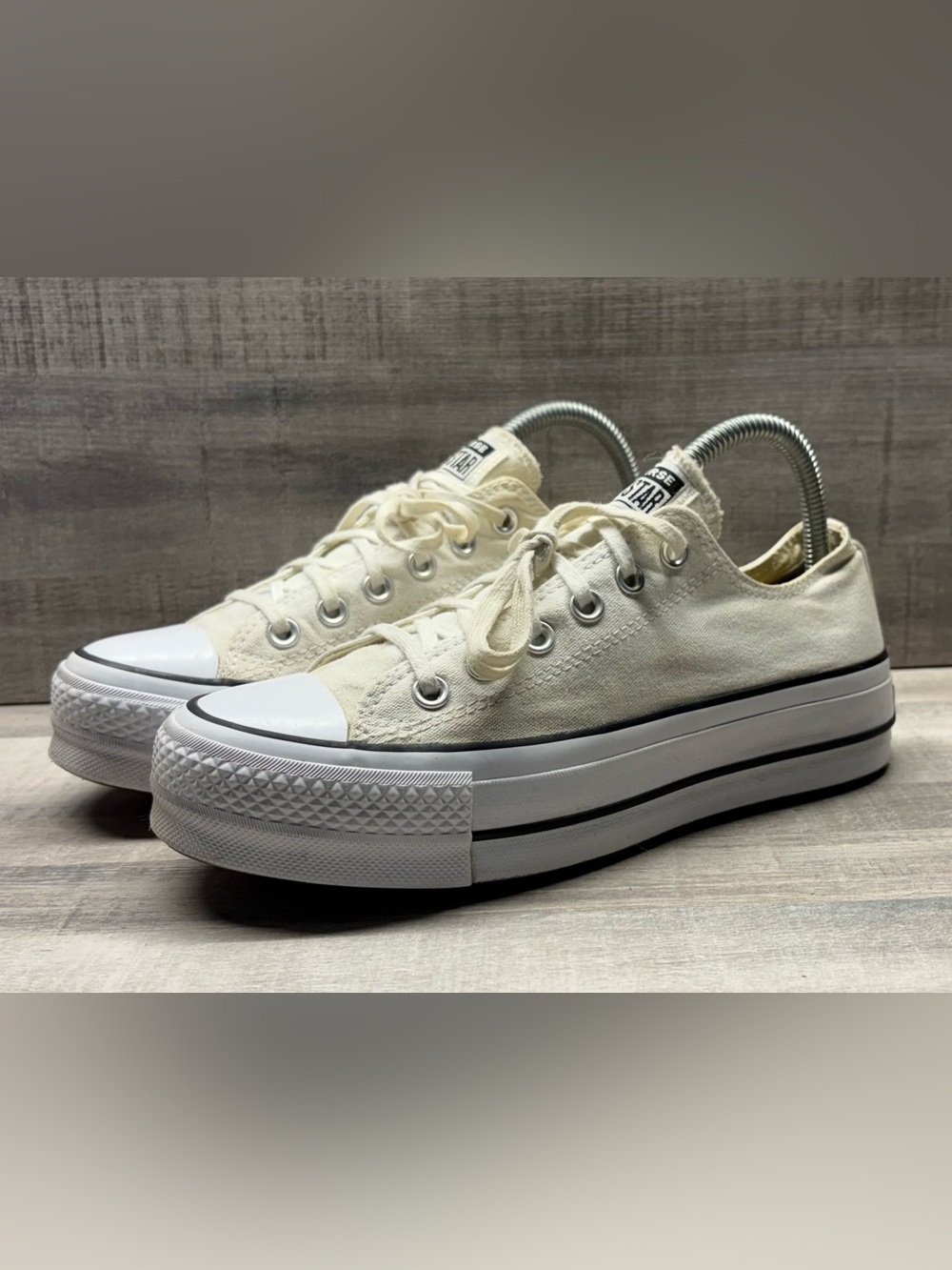 Converse Chuck Taylor All Star Lift Platform Shoes Womens 8 White 560251C